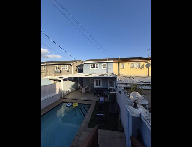 3 BEDROOM HOUSE FOR SALE IN NEWLANDS EAST